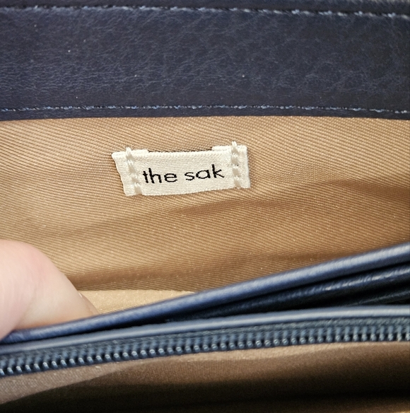 NWOT The Sak Iris Smartphone Crossbody - Picture 13 of 16